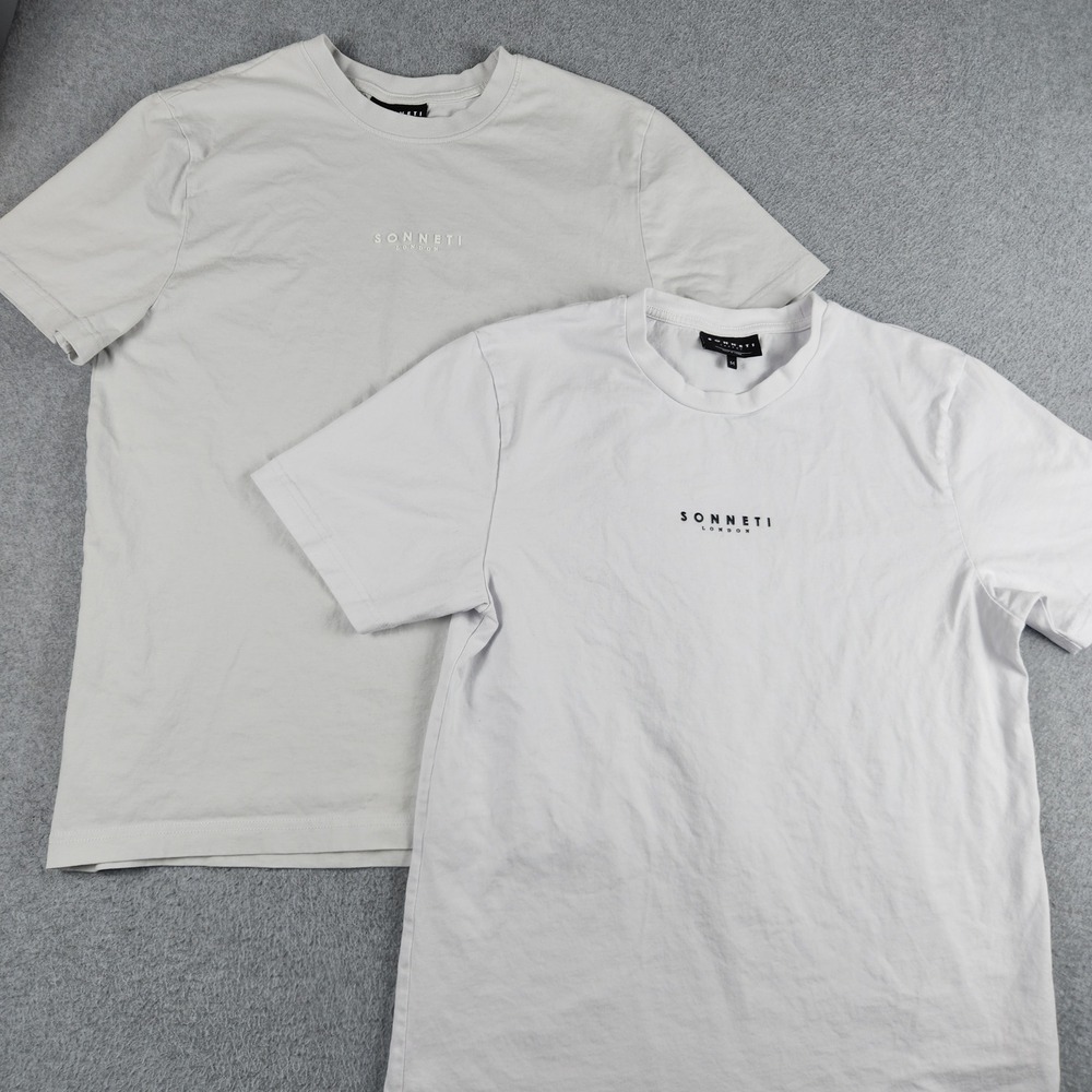 Sonneti London T-Shirt Mens M/L White Gray Cotton Casual Logo Crew Neck Lot of 2